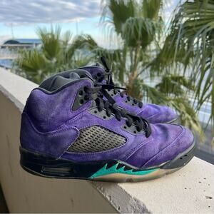 Jordan 5 Retro Alternate Grape Sneakers 136027-500 Size 9.5 Men’s